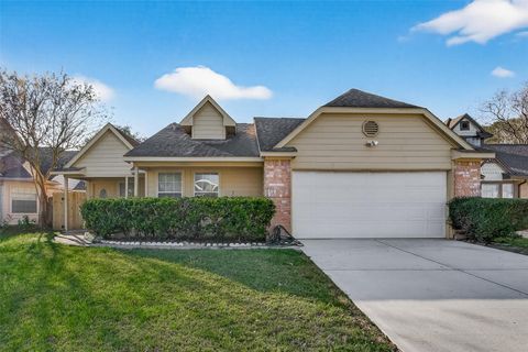 Photo of 11911 Green Glade Drive, Houston, TX 77099 (MLS # 46673420)