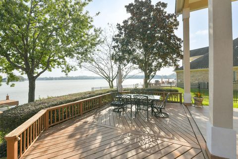 309 Harbor Circle Montgomery TX 77356