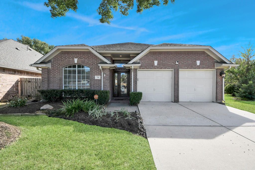 Photo of 731 Avery Drive, Sugar Land, TX 77479 (MLS # 10367098)