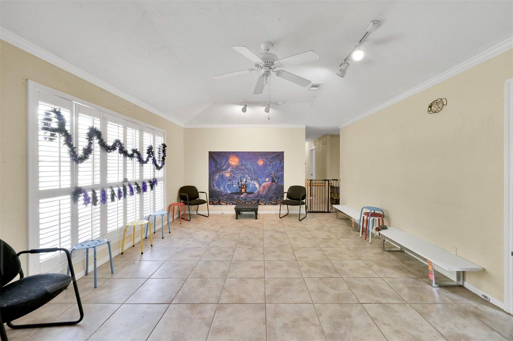 Photo of 623 Lakeville Drive, Kingwood, TX 77339 (MLS # 8897820)