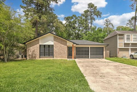 Photo of 23 Summer Crest Circle, The Woodlands, TX 77381 (MLS # 45476264)