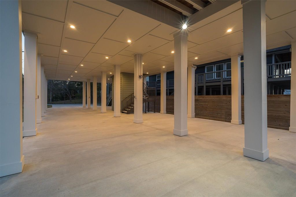 Photo of 2002 Cove Park Drive, Kemah, TX 77565 (MLS # 34027618)