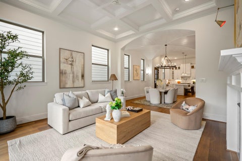 Tiny photo for 536 W 26th Street, Houston, TX 77008 (MLS # 9677497)