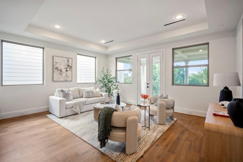 Tiny photo for 536 W 26th Street, Houston, TX 77008 (MLS # 9677497)
