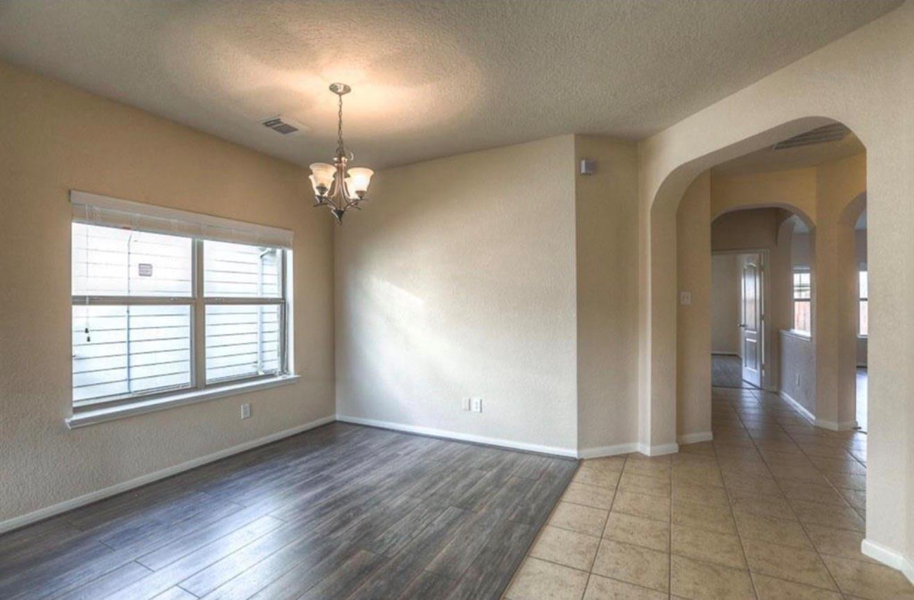 29610 Legends Glen Drive