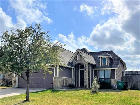 Photo of 807 Cobble Gate Drive, Brenham, TX 77833 (MLS # 81048585)