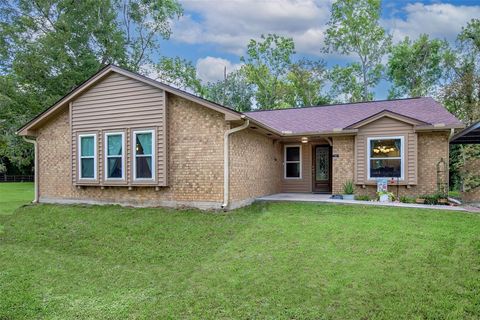 Photo of 9308 Acorn Drive, Manvel, TX 77578 (MLS # 73062478)