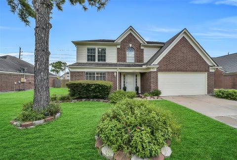 Photo of 14203 Almond Bay Lane, Houston, TX 77083 (MLS # 68896152)