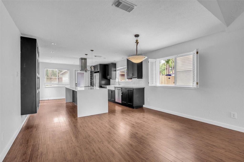 Photo of 6835 Queensclub Drive, Houston, TX 77069 (MLS # 62469573)