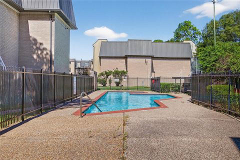 Tiny photo for 8527 Hearth Drive #32, Houston, TX 77054 (MLS # 4993232)