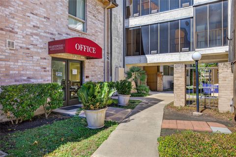 Tiny photo for 8527 Hearth Drive #32, Houston, TX 77054 (MLS # 4993232)