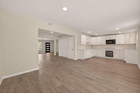 Tiny photo for 3710 Daphne Street, Houston, TX 77021 (MLS # 4889188)