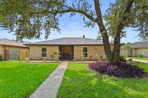 Photo of 715 Whippoorwill Dr DR, Missouri City, TX 77489 (MLS # 63660732)