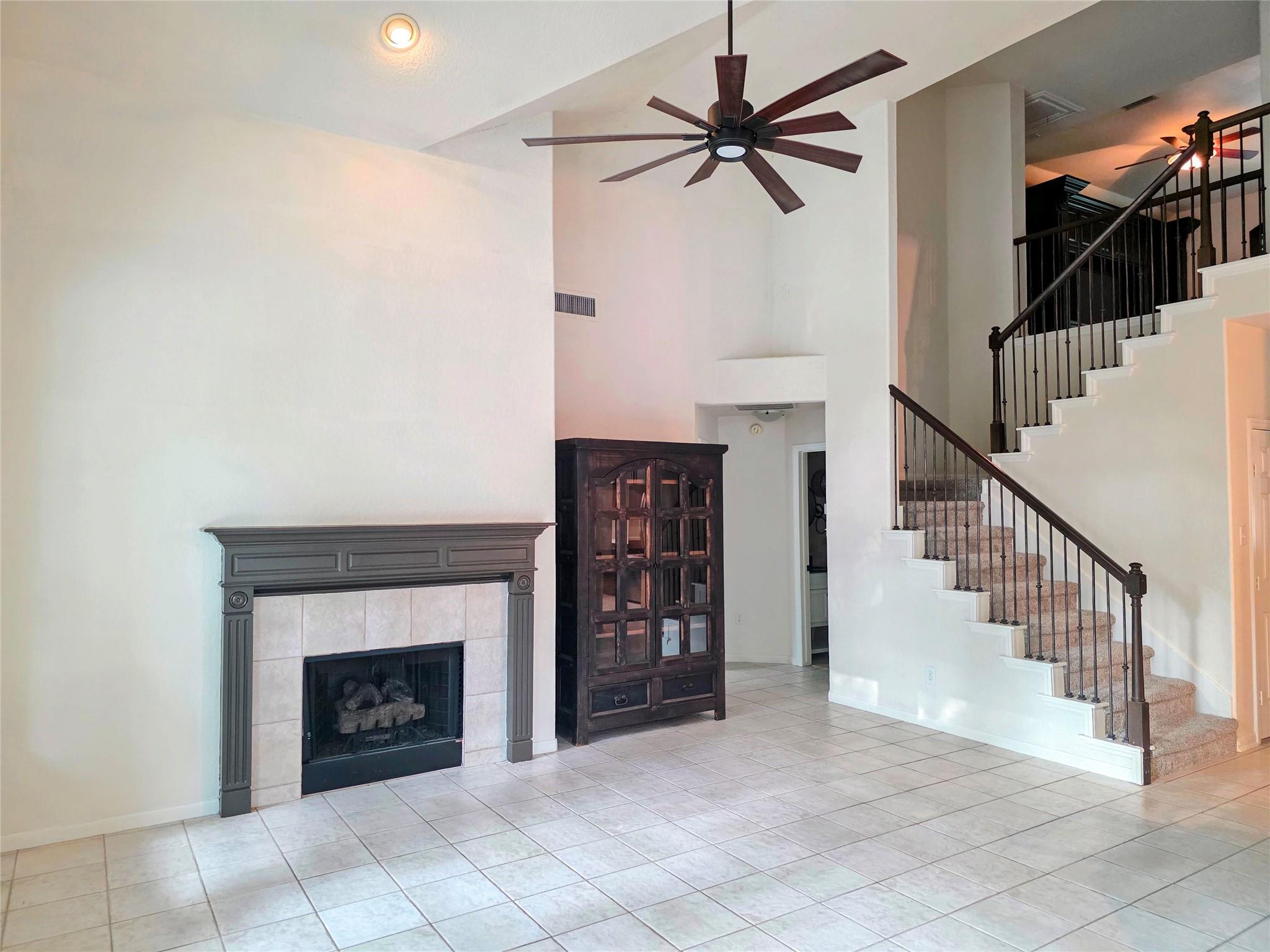 94 E Evangeline Oaks Circle