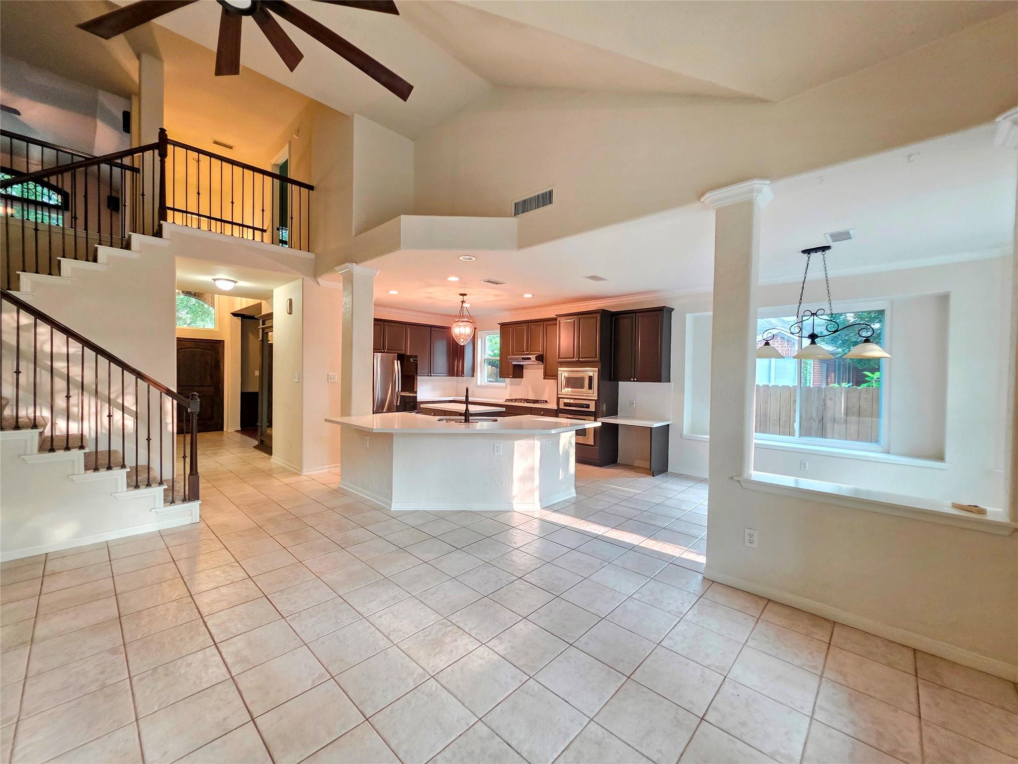 94 E Evangeline Oaks Circle