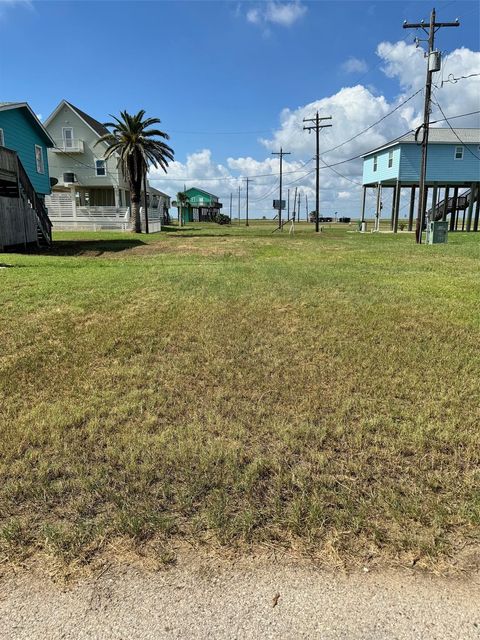 Photo of 13127 Buccaneer Parkway, Freeport, TX 77541 (MLS # 48151927)