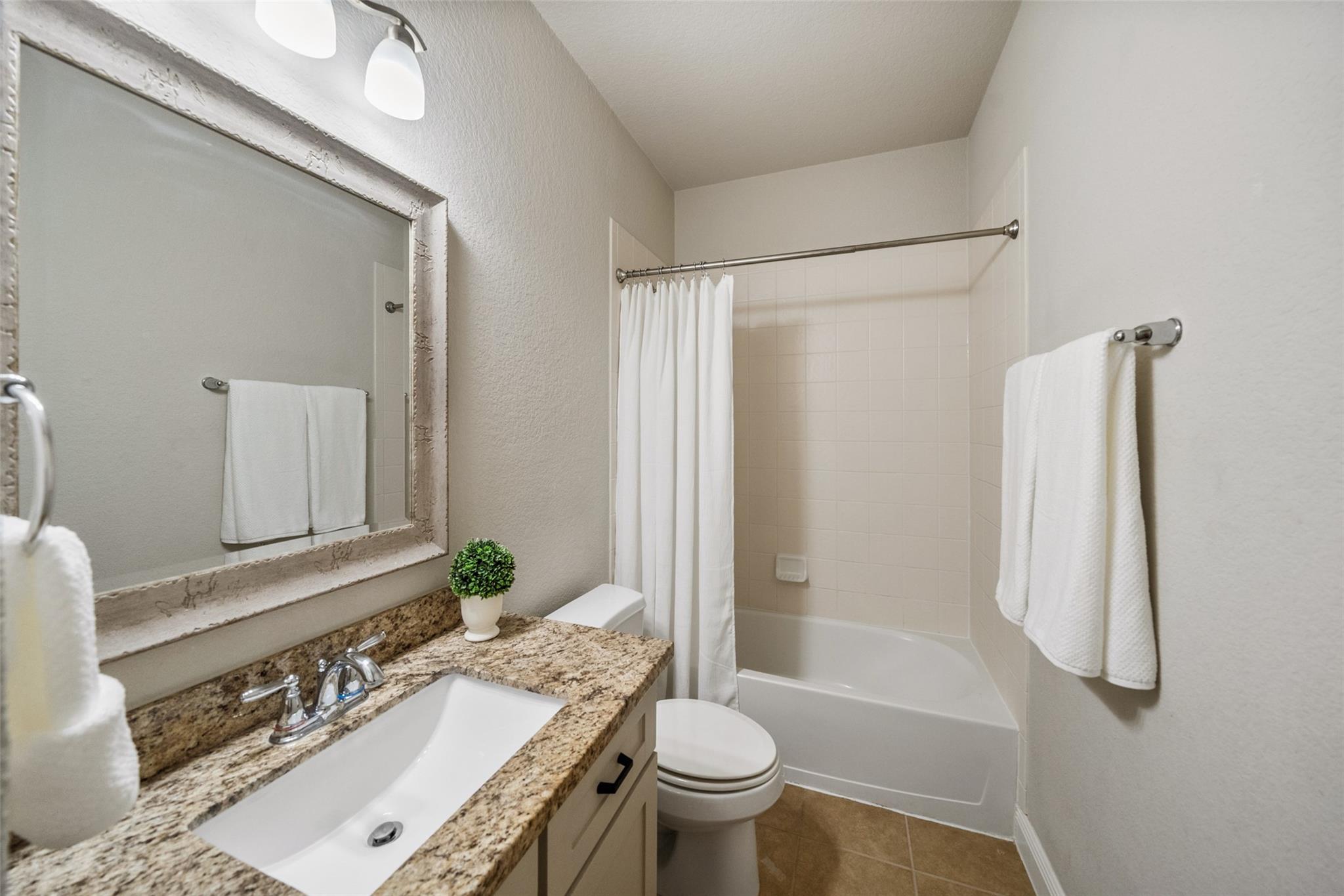 184 W Heritage Mill Circle