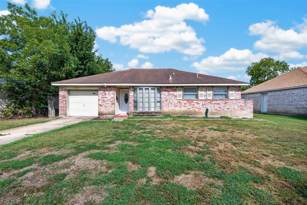 Photo of 12207 Flushing Meadows Drive, Houston, TX 77089 (MLS # 15062587)