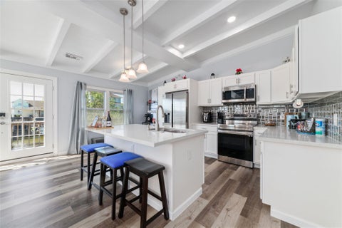 Photo of 196 Barracuda Street, Bayou Vista, TX 77563 (MLS # 40658069)