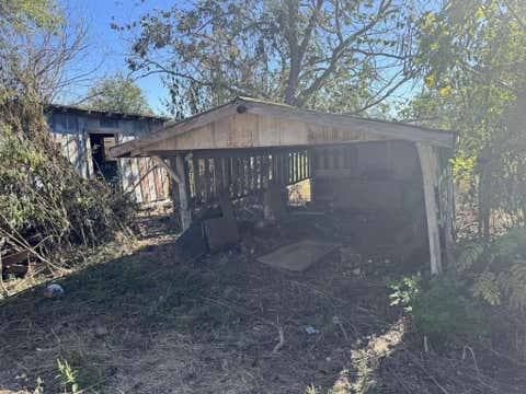 Photo of 948 S Williamson Street, Giddings, TX 78942 (MLS # 85305429)