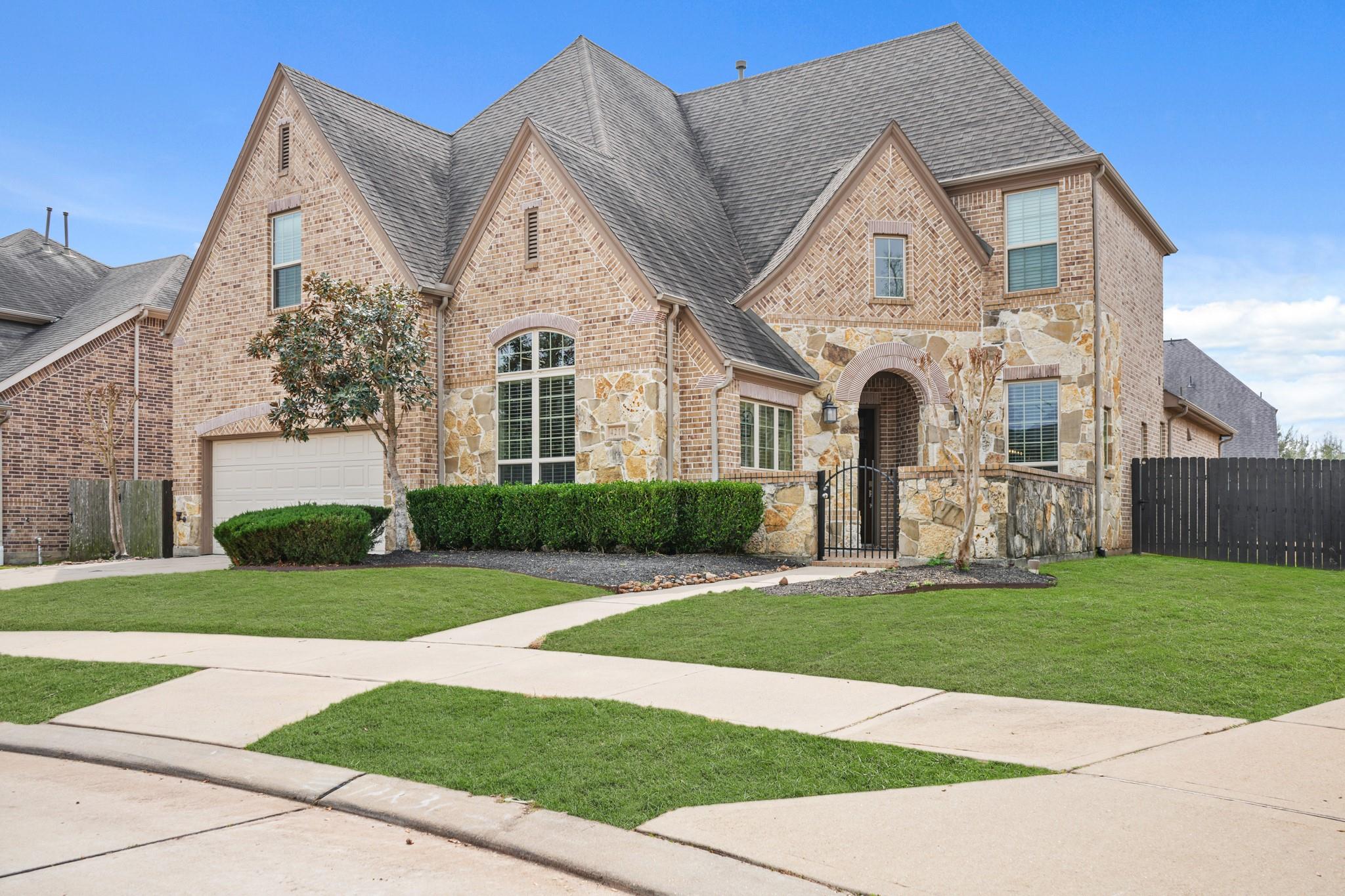 4210 Moss Cove Court
