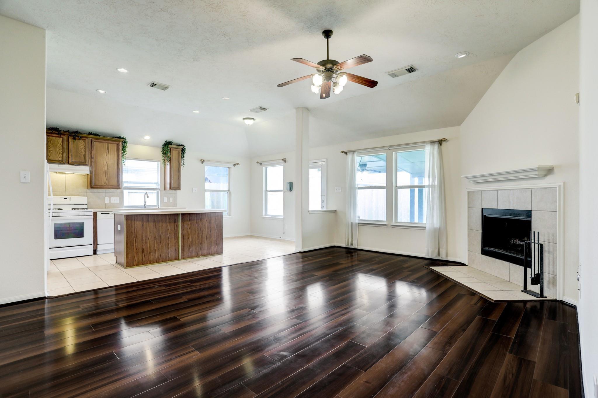 7605 Waterlilly Lane