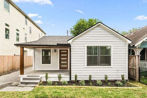 803 E 29th Street Houston TX 77009