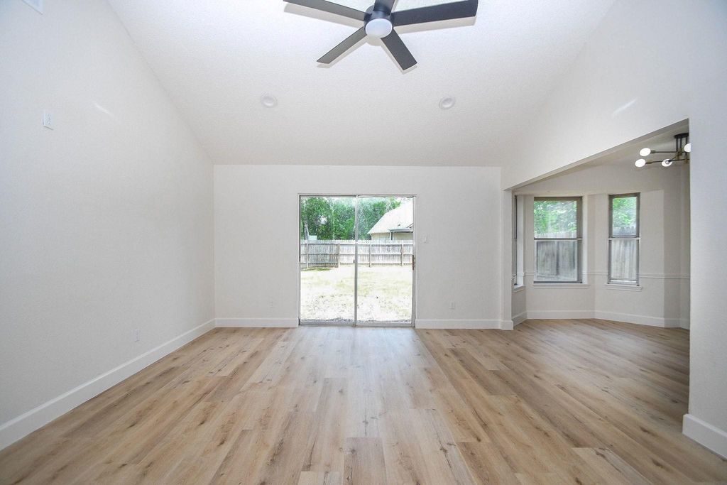 Photo of 434 Dorsal Way, Crosby, TX 77532 (MLS # 49466226)