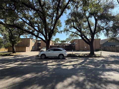 Photo of 1530 Heights Boulevard #3, Houston, TX 77008 (MLS # 79547201)