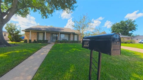 Homes For Rent - 1115 Newport Boulevard<br/> League City, TX 77573