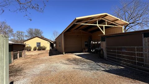 404 N Wilson Street Madisonville TX 77864