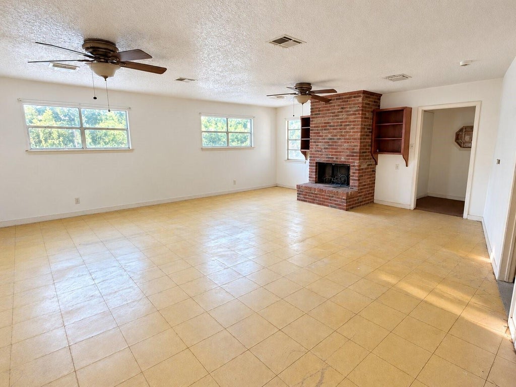 Photo of 1510 24th Street, Galveston, TX 77550 (MLS # 15359624)