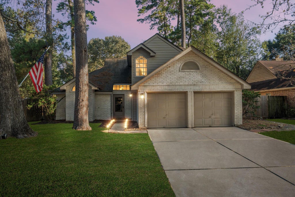 Photo of 3515 Grove Oaks Drive, Houston, TX 77339 (MLS # 72057311)
