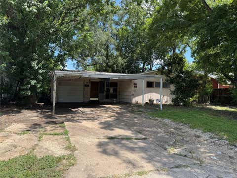 Photo of 5811 Westover Street, Houston, TX 77033 (MLS # 22524494)