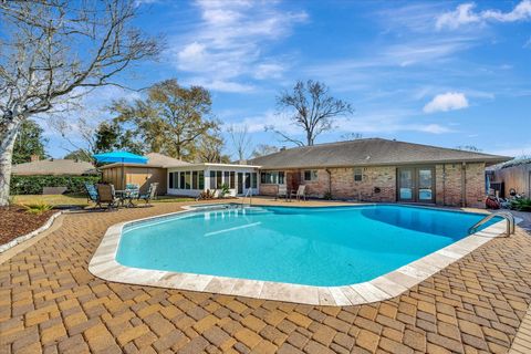 Tiny photo for 15206 Torry Pines Road, Houston, TX 77062 (MLS # 59524365)