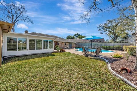 Tiny photo for 15206 Torry Pines Road, Houston, TX 77062 (MLS # 59524365)
