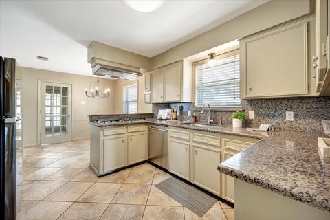 Tiny photo for 15206 Torry Pines Road, Houston, TX 77062 (MLS # 59524365)