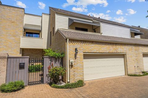 Photo of 2118 Nantucket Drive #C, Houston, TX 77057 (MLS # 91391269)