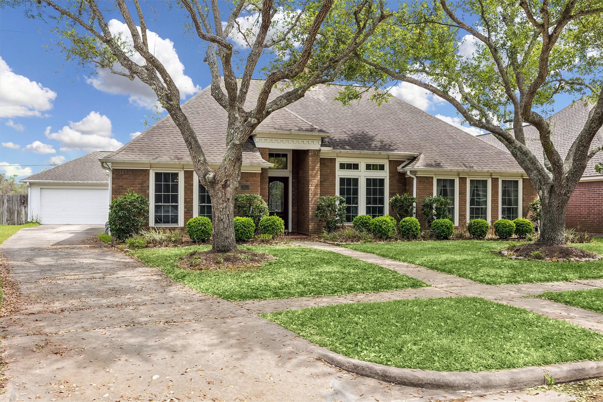 1839 Lakewinds Drive