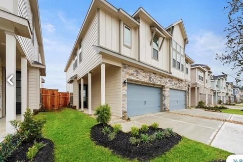 Photo of 5635 Foggy Vine Ct Ct, Fulshear, TX 77441 (MLS # 33647353)