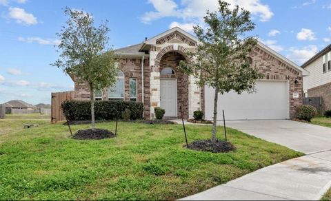 Photo of 689 Forest Bend Lane, La Marque, TX 77568 (MLS # 57322968)