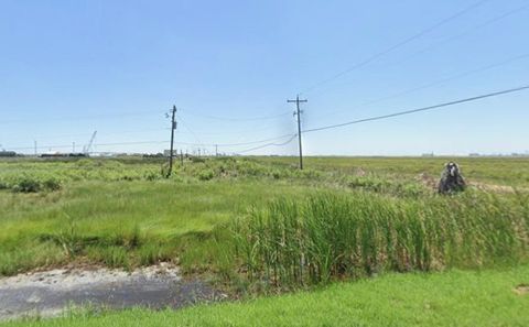 Photo of 1216 Gulfview Lane, Freeport, TX 77541 (MLS # 44482664)