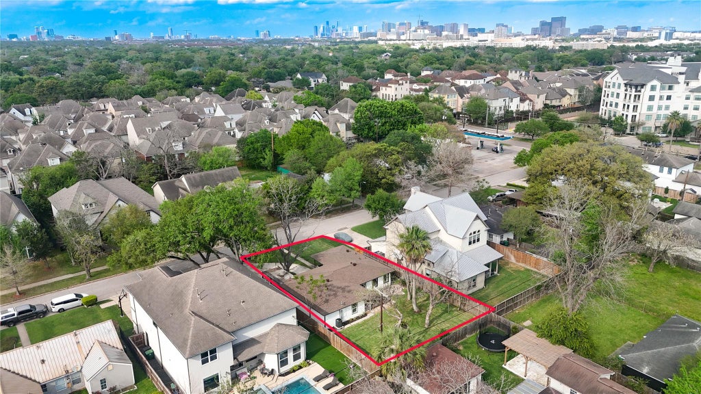 Photo of 3221 Durhill Street, Houston, TX 77025 (MLS # 15930712)