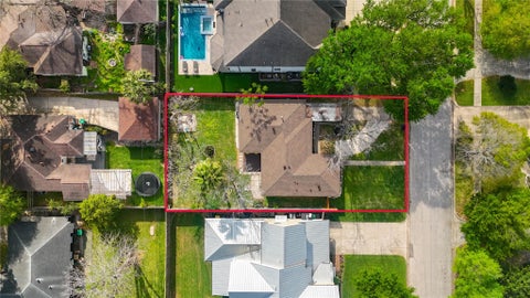 Photo of 3221 Durhill Street, Houston, TX 77025 (MLS # 15930712)