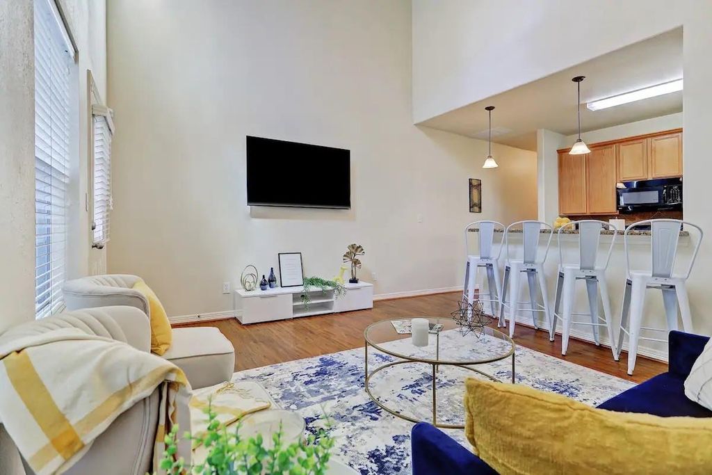 Photo of 1717 Thompson Street #A, Houston, TX 77007 (MLS # 4337164)