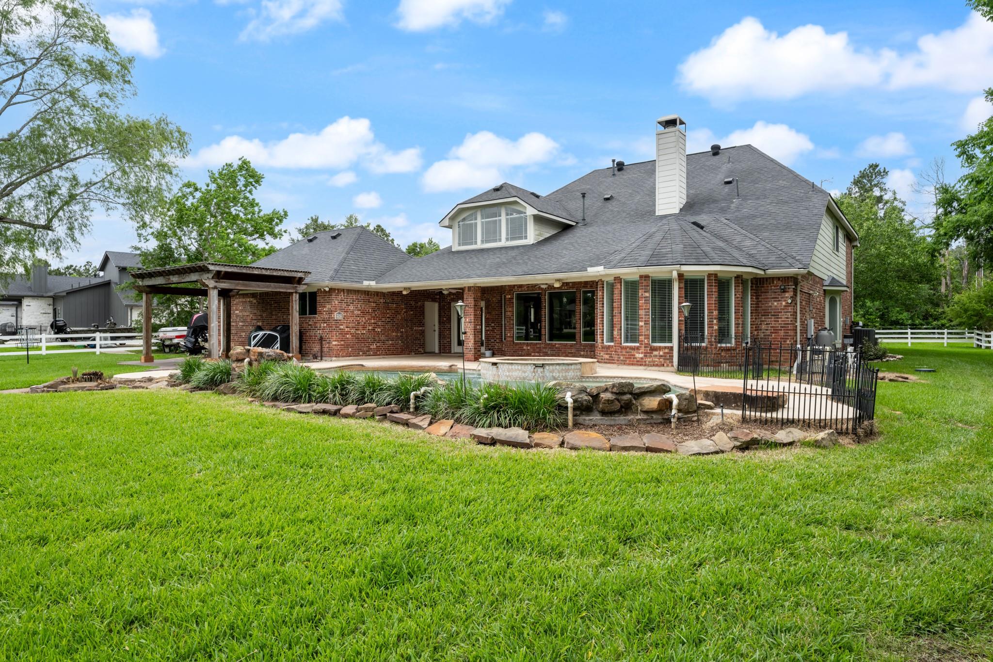 12010 Live Oak Drive