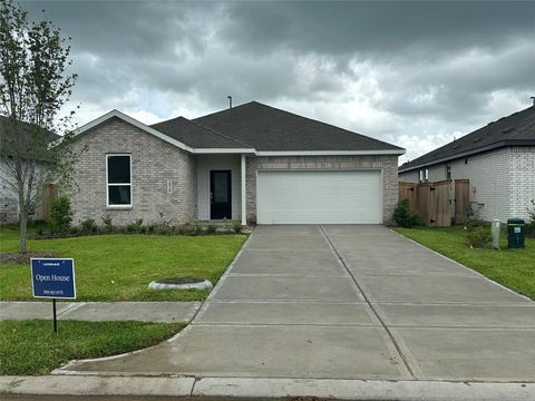 Homes For Sale - 1918 Stargazer Lane<br/> Angleton, TX 77515