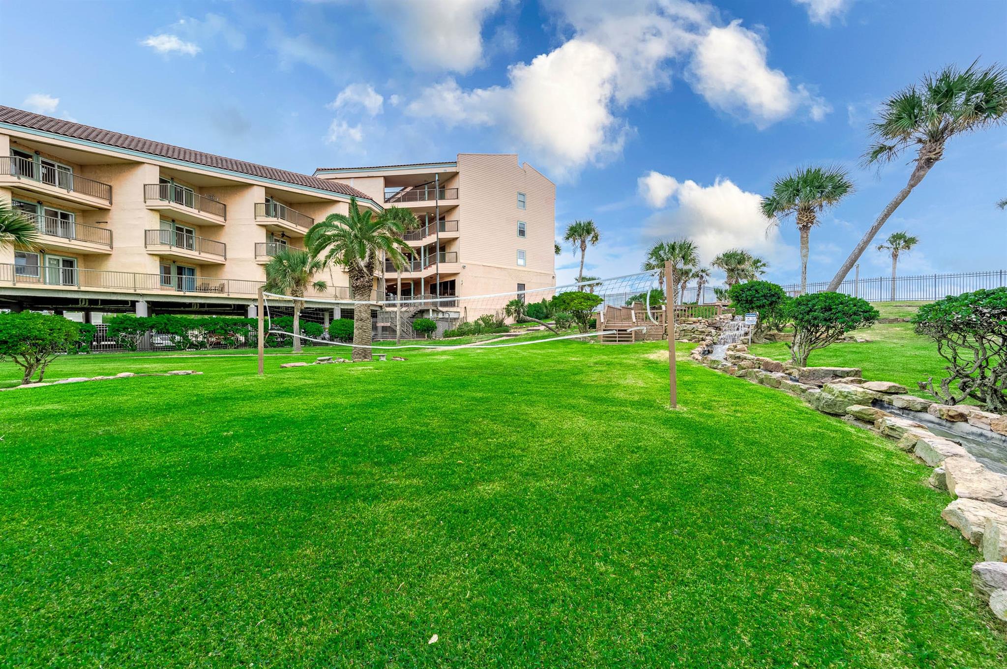 9520 Seawall Boulevard 115