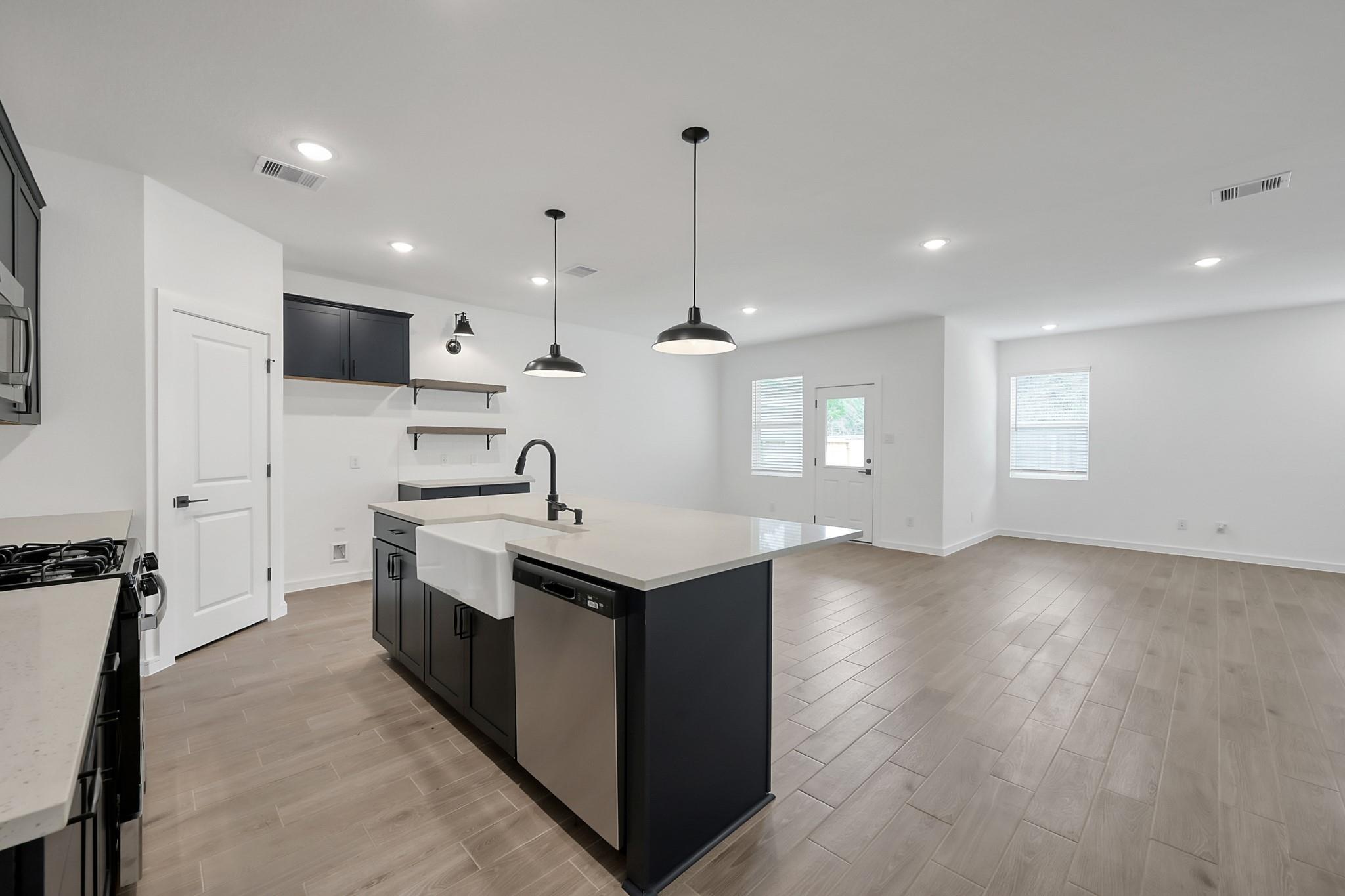 516 Monarch Trail