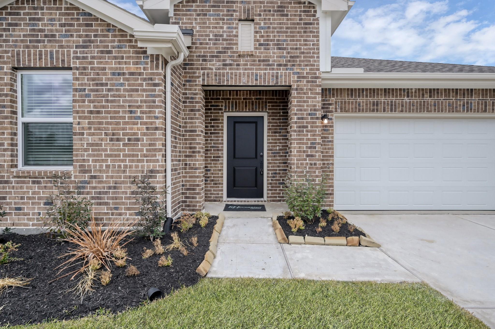 516 Monarch Trail